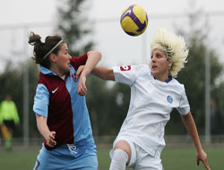 TS Bayan takımı tam 9 gol attı