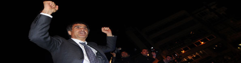 "Umut ile bulutları dağıttık"