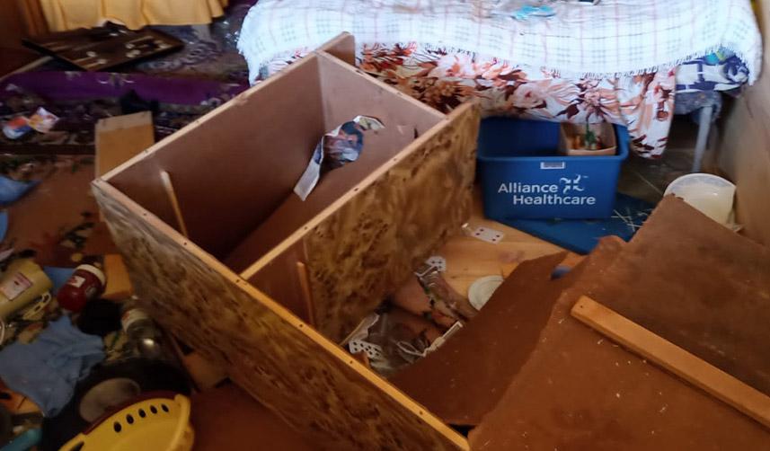 Artvin'de aç kalan ayılar yayla evlerini talan etti! İşte evlerden görseller - 21 Mayıs 2023