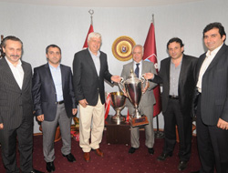 Kupa Trabzonspor'a getirildi