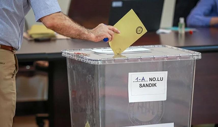 Yurt dışına kayıtlı seçmenler oy vermeye başladı