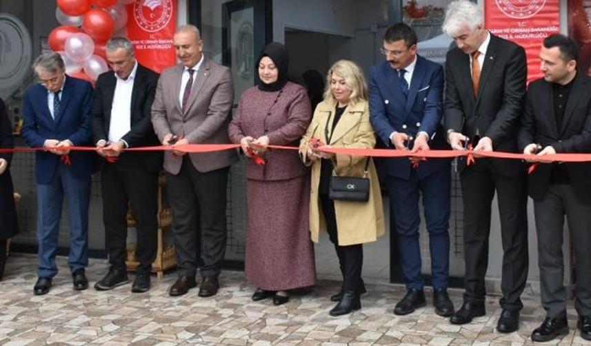 Rize'de girişimci kadınlara sebze ve meyve kurutma makinesi dağıtıldı