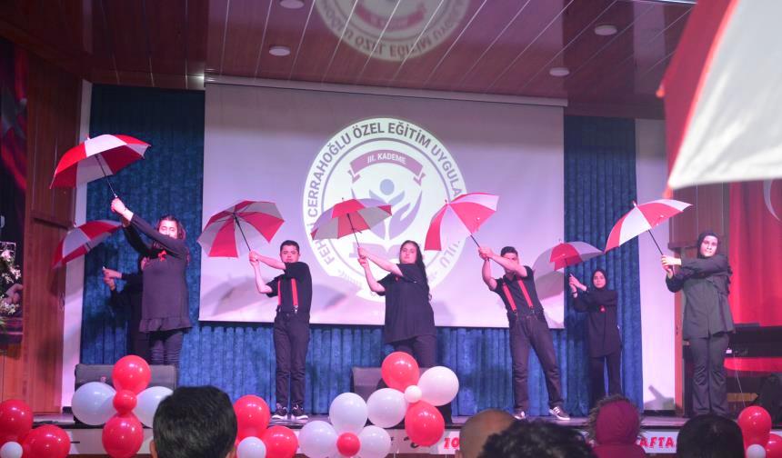 Ordu'da kendi günlerini renkli gösterilerle kutladılar