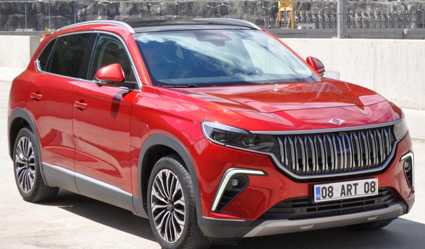 Türkiye'nin yerli otomobili Togg Artvin'de tanıtıldı
