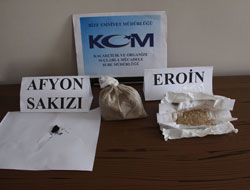 Kaçak sigara ve eroin ele geçirildi