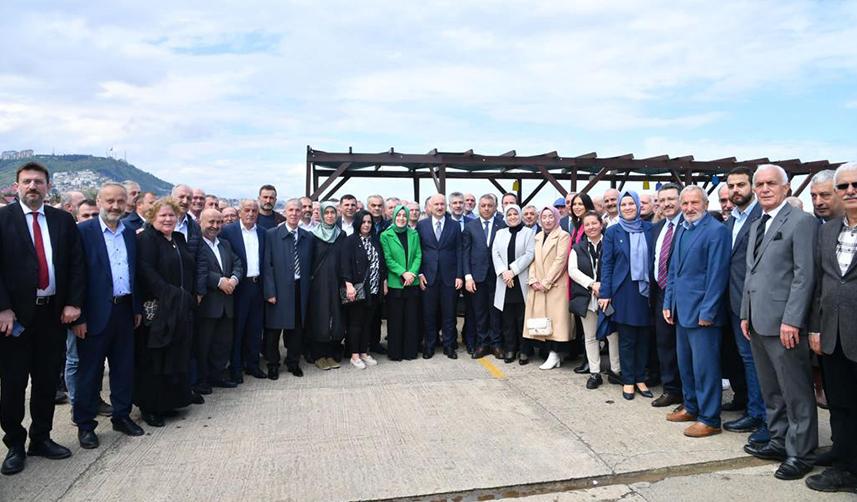 AK Parti Ortahisar'dan vefa buluşması