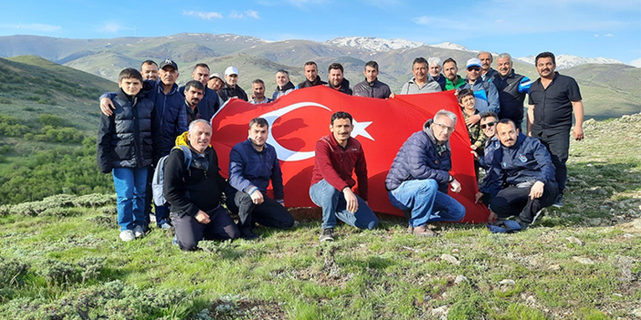 Bayburt'ta havadan dolayı ertelenmişti! 19 Mayıs yürüyüşü gerçekleştirildi
