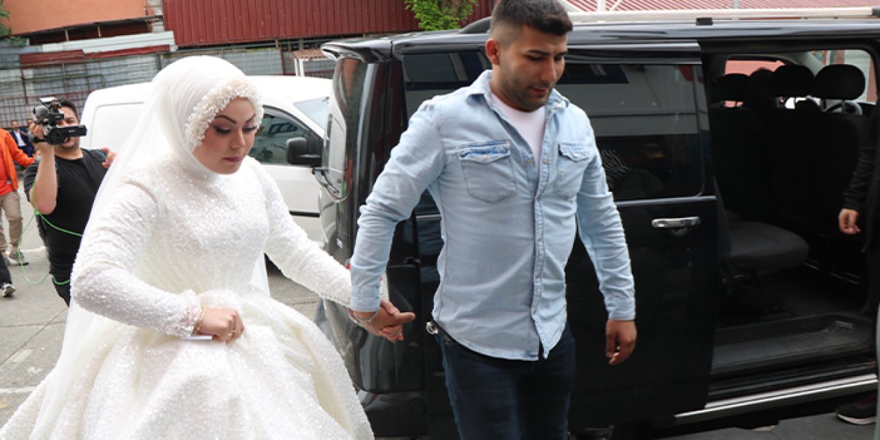 Samsun'da gelinlikle oy kullandılar