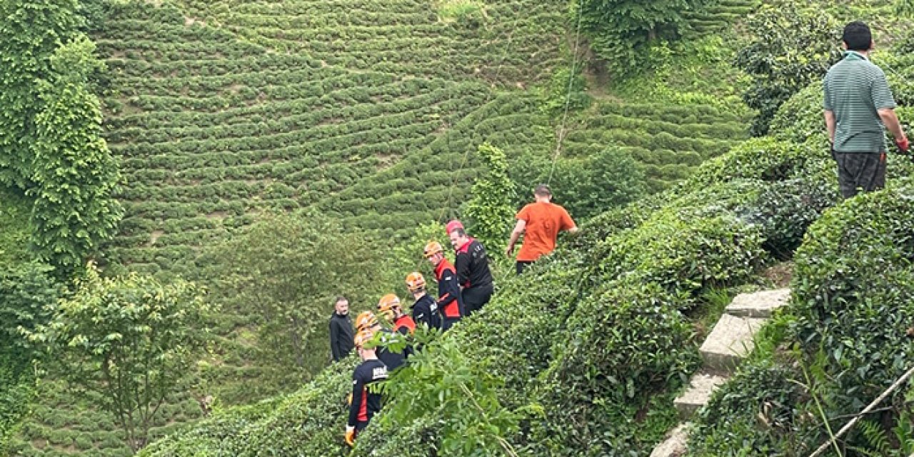 Rize'de vatandaş ilkel teleferikte mahsur kaldı! Ekipler seferber oldu