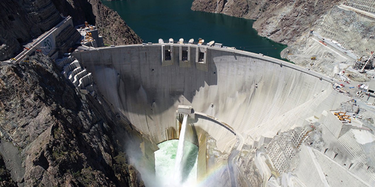 Yusufeli Barajı'nda su yüksekliği 161 metreyi geçti