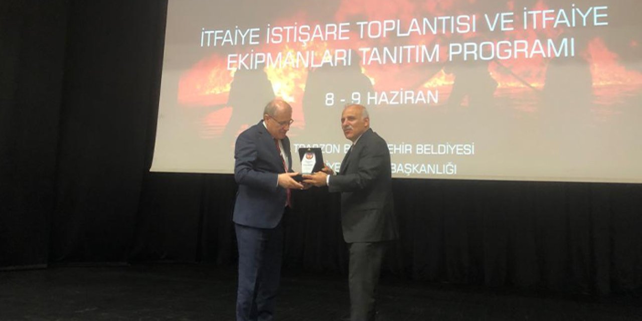 Trabzon’da itfaiye istişare toplantısı! İtfaiye ekipmanları tanıtıldı