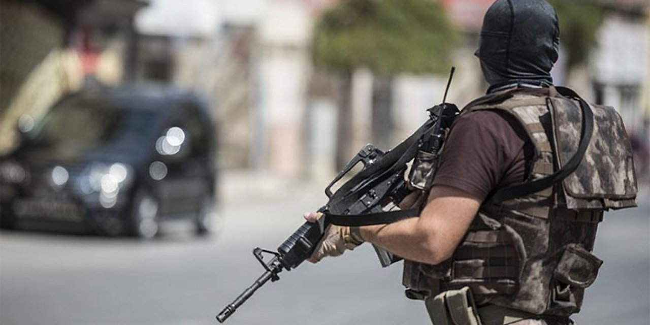 MİT'ten nokta operasyon! Türkiye'ye girmeye çalışırken yakalandı