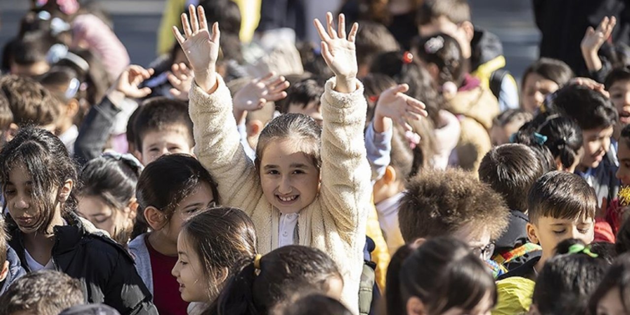 Son ders zili çalıyor! 19 Milyon öğrenci karne alacak