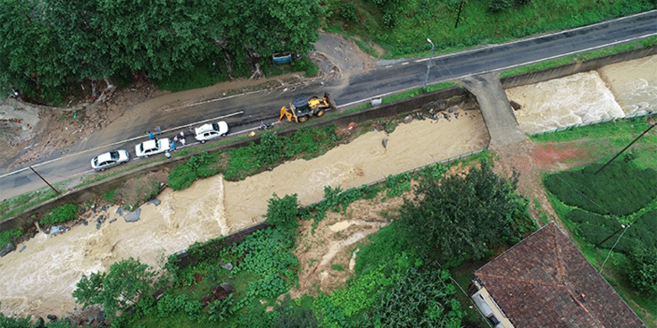 KTÜ'lü profesörden sel ve heyelan uyarısı! Bu iki aya dikkat