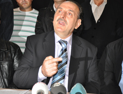 Azerbaycan kapılarını kapattı