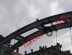 'Atlayacaksan atla' diye bağırdılar