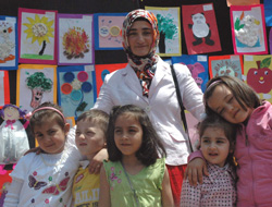 Minikler emeklerini sergiledi