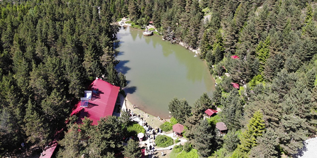 Bayramda Limni Gölü'ne ziyaretçi akını