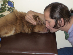 Hayvan sevgisi bu olsa gerek!