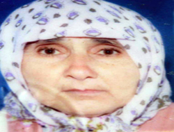 Yaşlı kadın kendini tavana astı