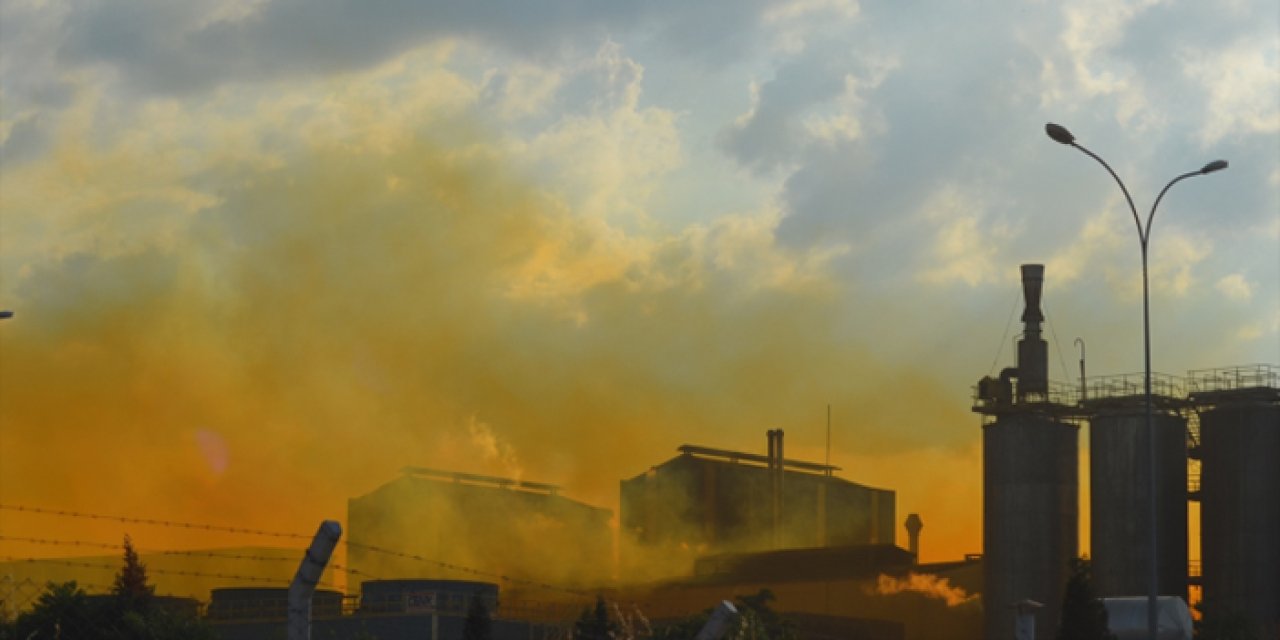 Kütahya'da azot fabrikasında nitrik asit sızıntısı! Vatandaşlara 'Dışarı çıkmayın' uyarısı