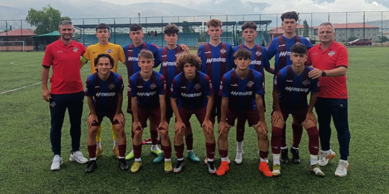 1461 Trabzon FK doludizgin! U-15 takımı son 4'e kaldı