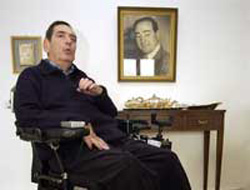 Ayrılırken sarılmak istedim ama!