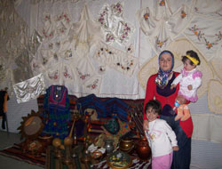 Arsin'de el sanatları sergisi açıldı