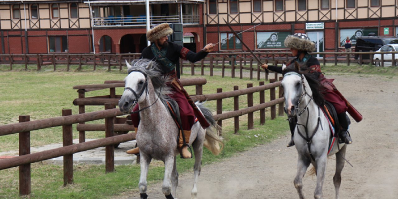 Ordu'da "22. Uluslararası Kültür, Sanat ve Turizm Festivali" devam etti