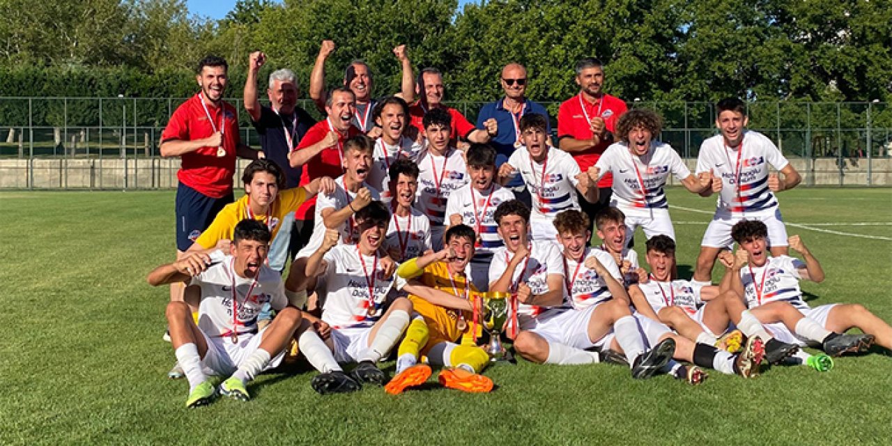 1461 Trabzon FK U15 takımı Türkiye 3'üncüsü oldu