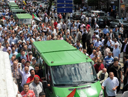 Şehitleri onbinler uğurladı