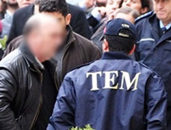 4 kişi cezaevinde iki kişi serbest