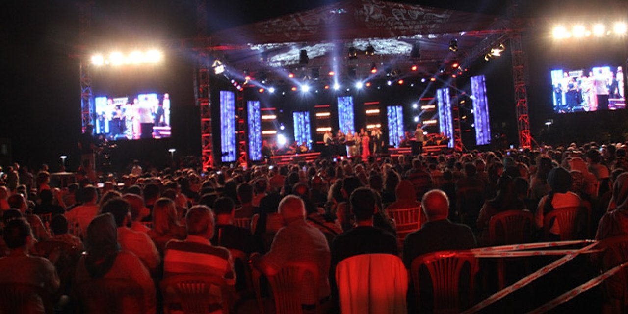 TRT Sanatçıları Trabzon’u coşturdu