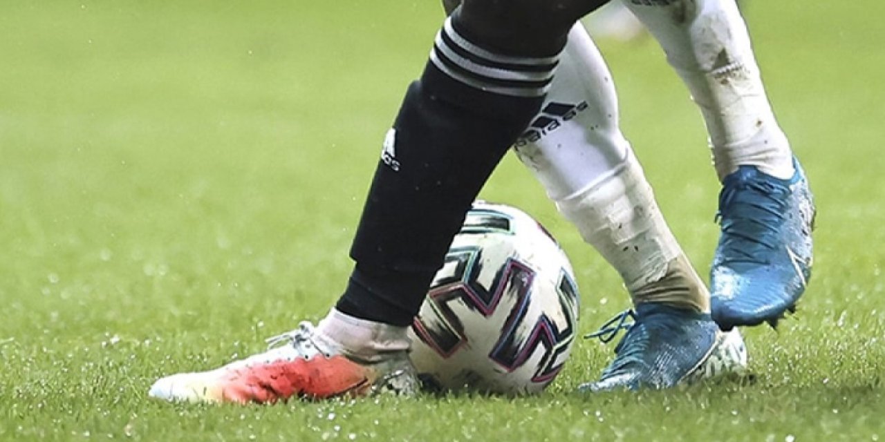 Futbol kurallarında değişiklik! Elle oynayıp penaltı yapan futbolcuya...