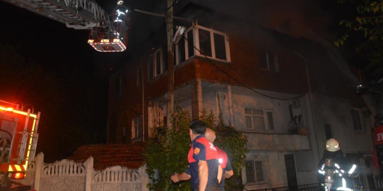 Ordu'da eşiyle tartışıp evi yaktı! Kendisini odaya kilitledi