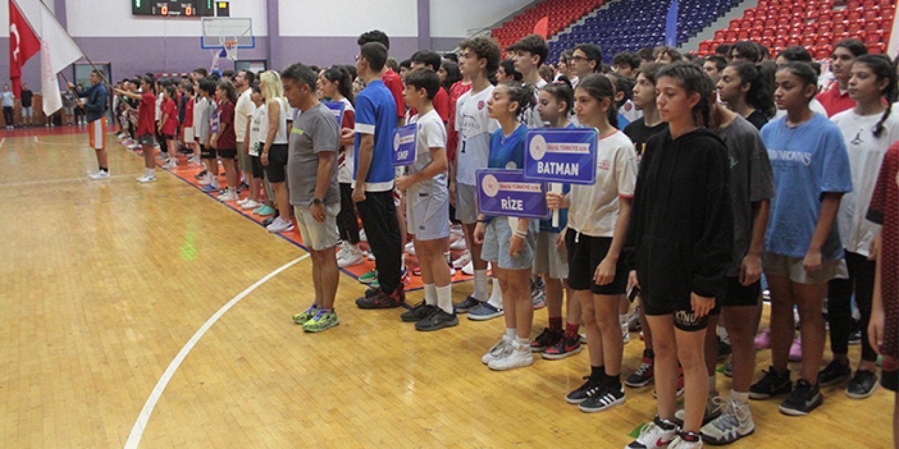 Basketbolun genç yıldızları Ordu'da bir araya geldi