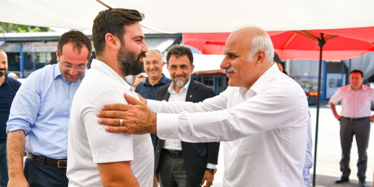 Başkan Zorluoğlu Akçaabat'ta vatandaş ve esnaflarla buluştu