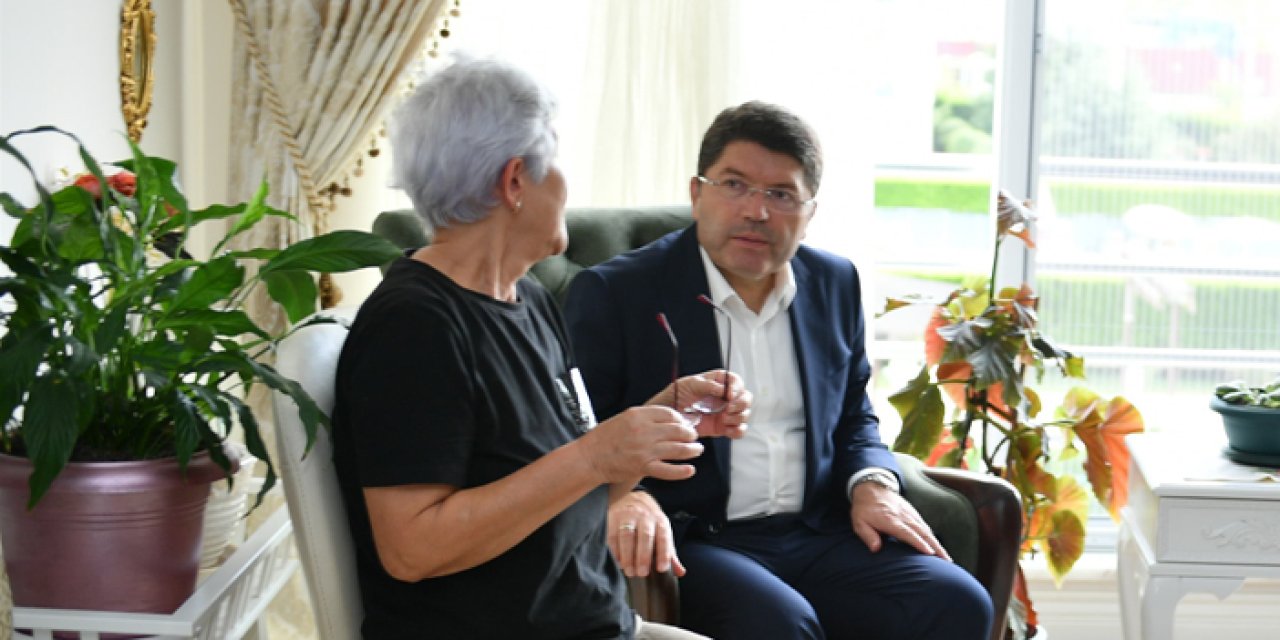Adalet Bakanı Tunç, şehit hakim Alan'ın Ordu'daki ailesini ziyaret etti