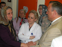 Volkan Konak'ın annesine ziyaret