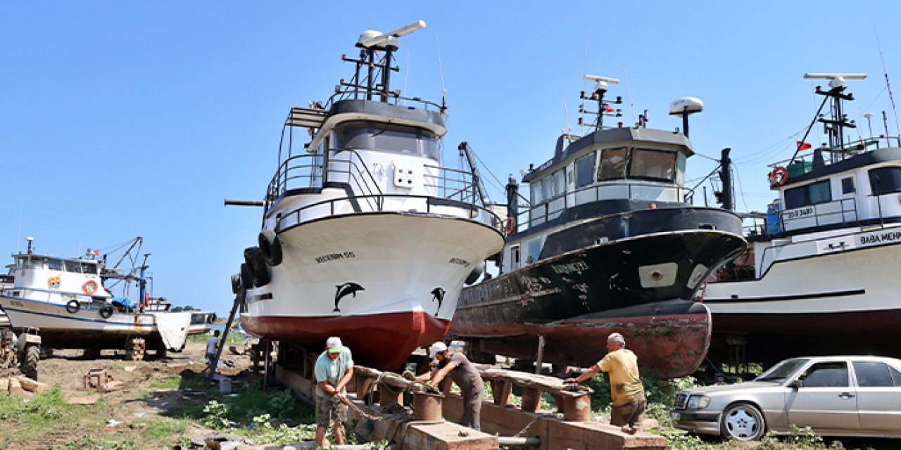 Karadeniz'de balıkçılar "Vira Bismillah" demeye hazırlanıyor