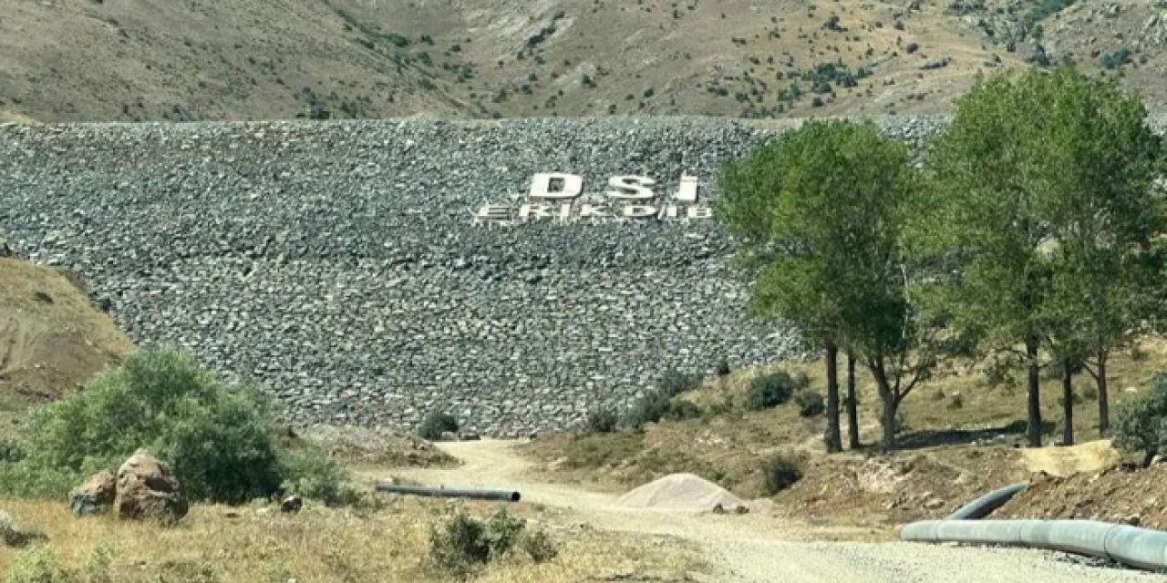 Bayburt'ta Erikdibi Göleti inşaatında çalışmalar devam ediyor