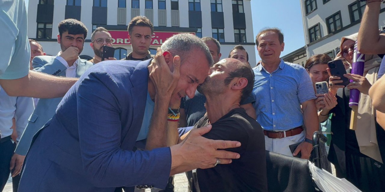 Vali Tuncay Sonel Ordu'dan gözyaşlarıyla uğurlandı!