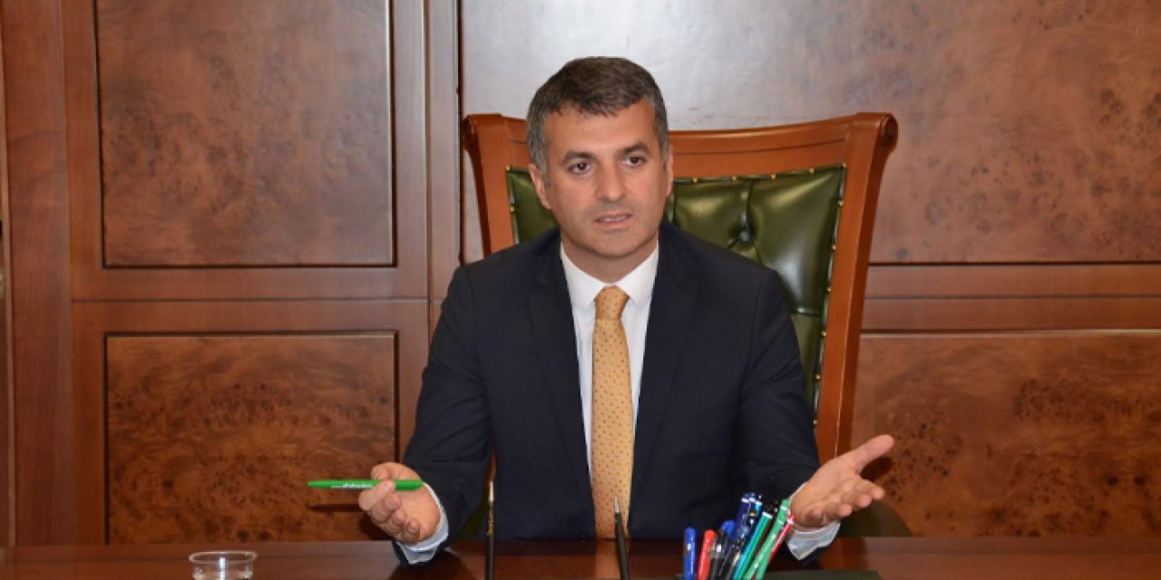 Yomra Belediye Başkanı Mustafa Bıyık'tan okul çıkışı! "Branda söküldü, sorun ortadan kalktı!"