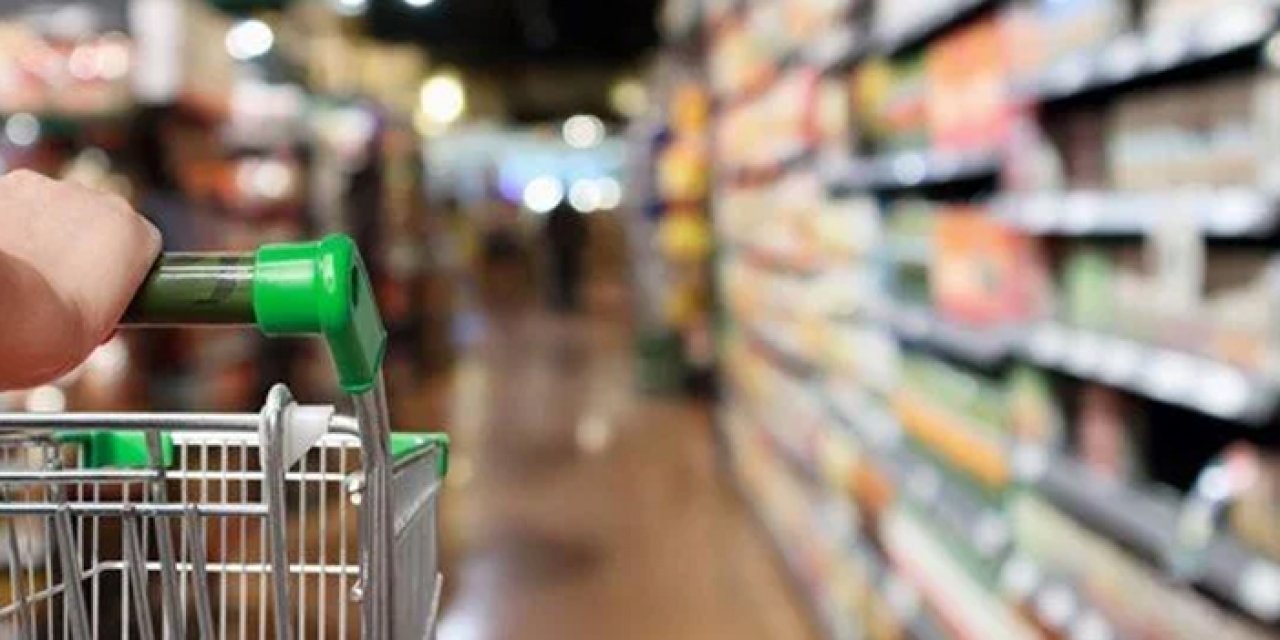 Açlık ve yoksulluk sınırı açıklandı. 4 kişilik aile için açlık sınırı 12 bin 198 lira, yoksulluk sınırı ise 39 bin 733 lira oldu