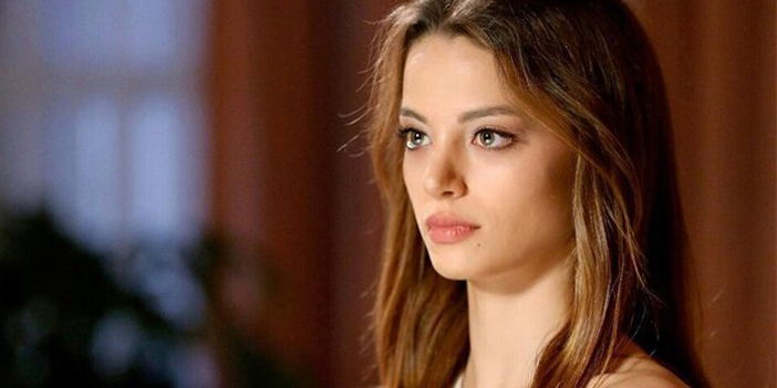 Leyla Tanlar'ı TRT'deki işinden eden o poz!