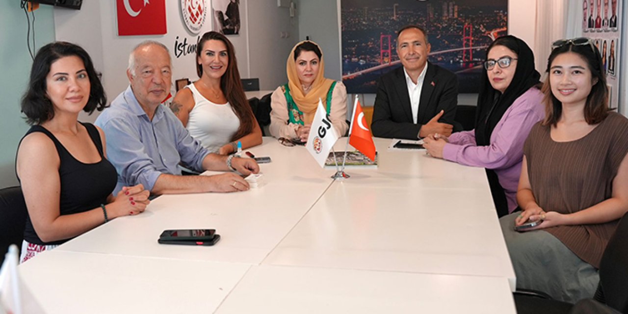 Afganistan’ın eski kadın lideri Koofi’den KGK'ye ziyaret! Dünyaya destek çağrısı yaptı