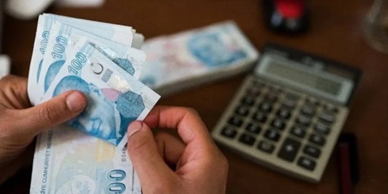 Memur ve memur emeklilerinin zam kararı Resmi Gazete'de