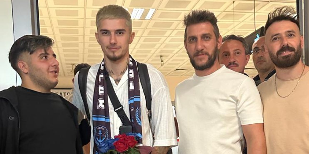 Trabzonspor'un yeni transferi Berat Özdemir Trabzon'da! İşte ilk sözleri
