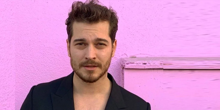 Çağatay Ulusoy'un yeni imajını gören takipçileri tanıyamadı!
