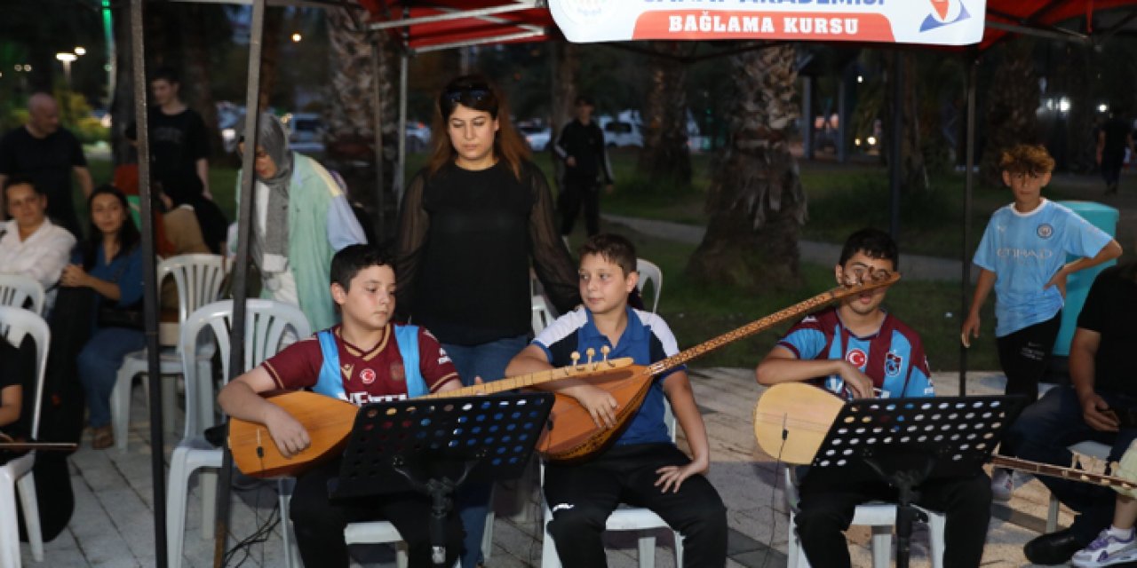 Akçaabat’ta sanat akademisi’nden açık hava performansı